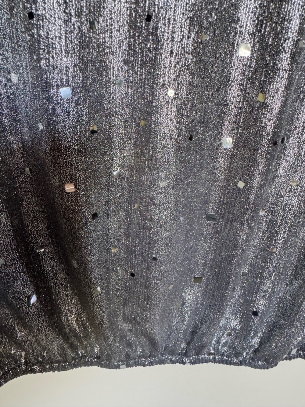 NWT CURE Silver Metallic Top Size L Shimmer Sequin Keyhole Neck Party Blouse - Picture 6 of 8